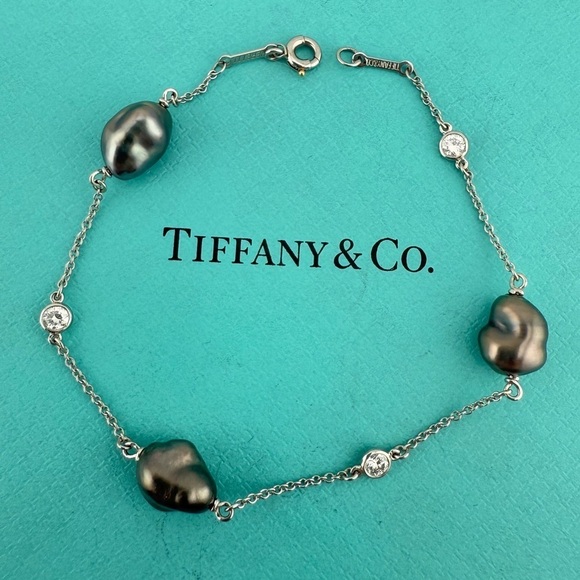 RARE Tiffany & Co. Vintage Tahitian Pearl & Diamond by the Yard Bracelet in Plat - Picture 1 of 8